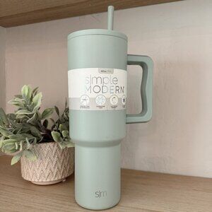 NWT Simple Modern SEA GLASS SAGE 40oz Tumbler